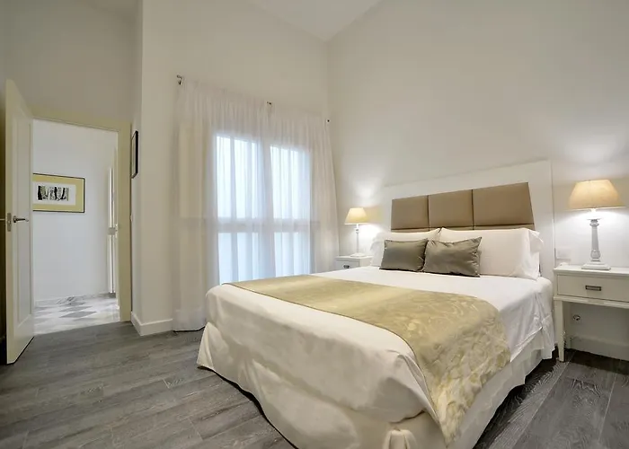 El Armador Casa Palacio * Кадис