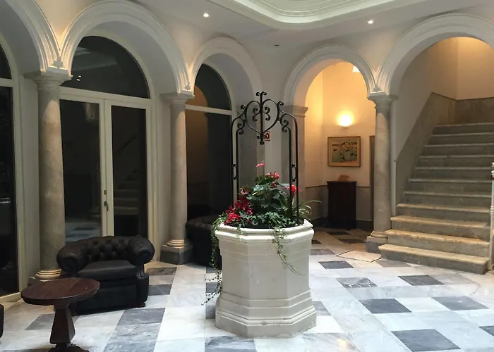 Апартаменты El Armador Casa Palacio Кадис